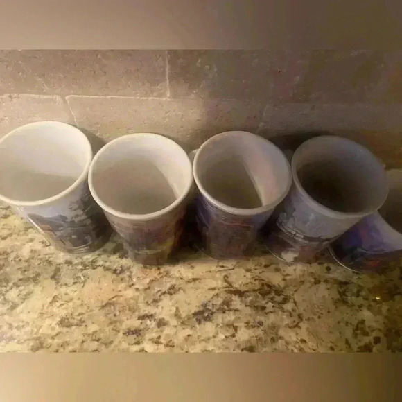 Vintage Thomas Kinkade Coffee Set - 5 Coffee Mugs and Serving Tray - Picture 3 of 12